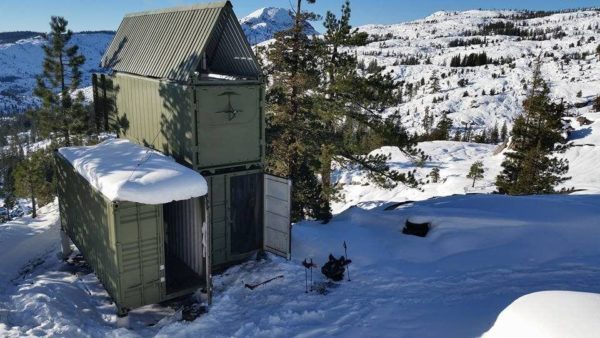 Container-Cabin-Tahoe-National-Forest-Ski-in