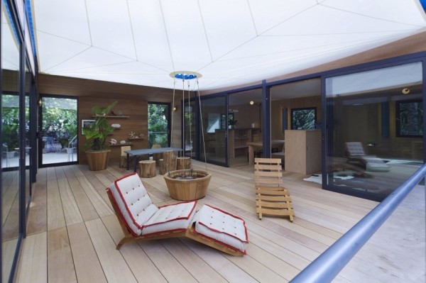 Tiny-Beach-House-by-Louis-Vuitton-005-600x399